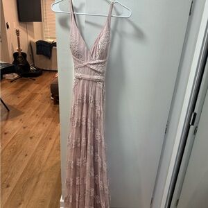 Elegant Blush Lace Maxi Dress with V-Neck